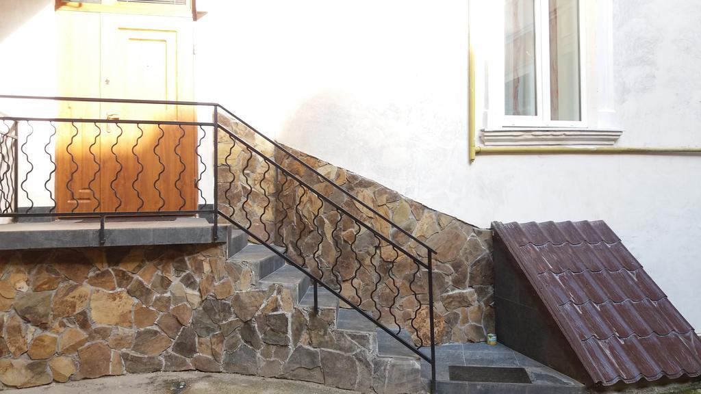 Apartment With Fireplace Lemberg Exterior foto